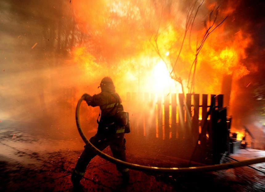 New Era of Western Wildfire Requires New Ways of Protecting People, Ecosystems